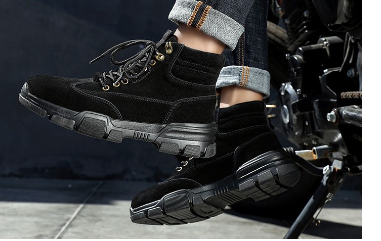 BOOTS