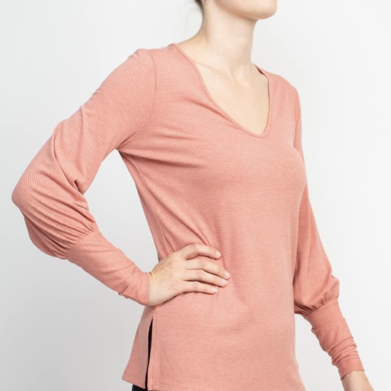 TOP BY ELLEN TRACY